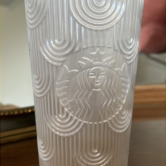 Starbucks Pearl Venti Tumblr - Picture 2 of 2